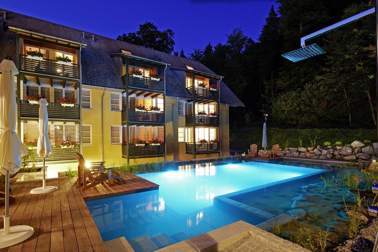 Ferien Residenz Bergfried Hotel Hinterzarten Exterior photo